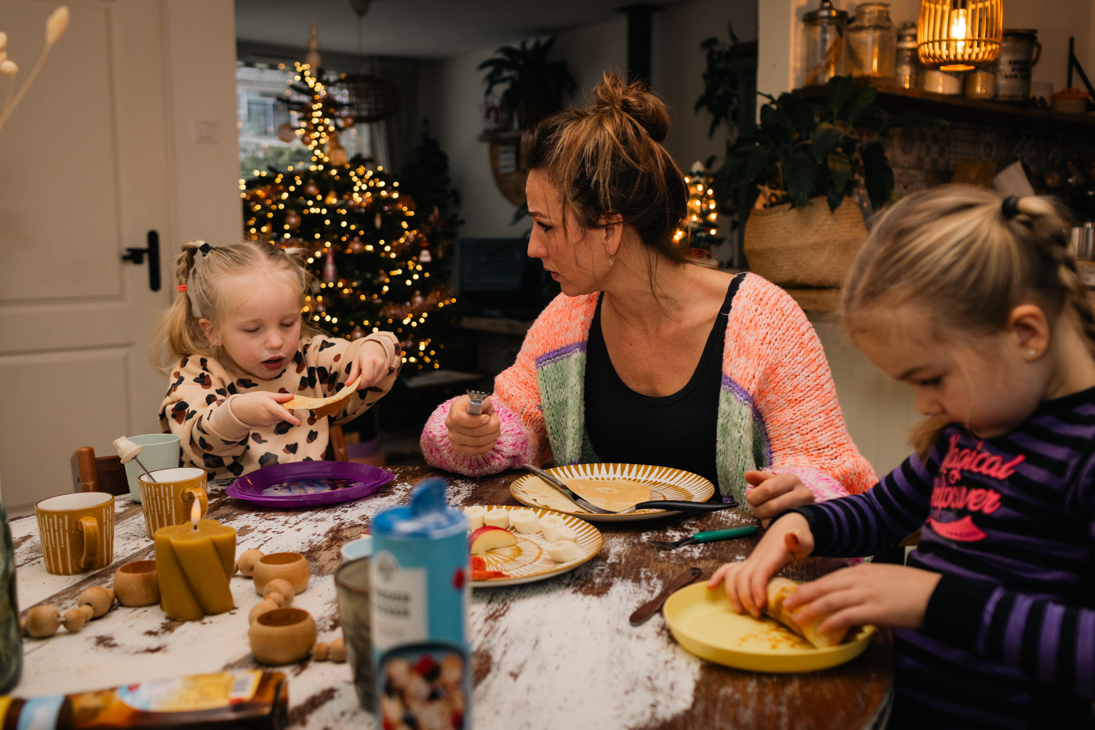 Pauline Tanis met haar twee kinderen Nikki en Pip